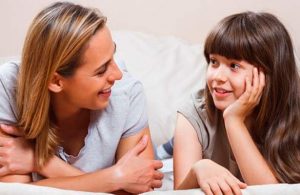 ¿Por qué los niños tienden a portarse mal cuando están sus padres?