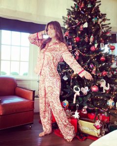 Thalía muestra su árbol de navidad, y sus fans quedan sorprendidos