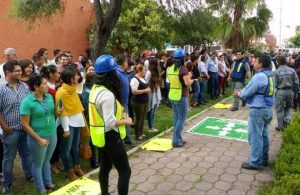 Altavoces en macrosimulacro sonaron bajo y algunos no funcionaron