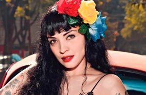 ¡Felicidades! Anuncia Mon Laferte que está embarazada