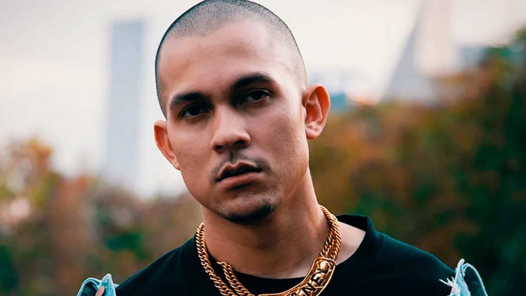 Julieta Venegas y Bad Bunny estrenan "Lo Siento BB:/" de la mano de Tainy