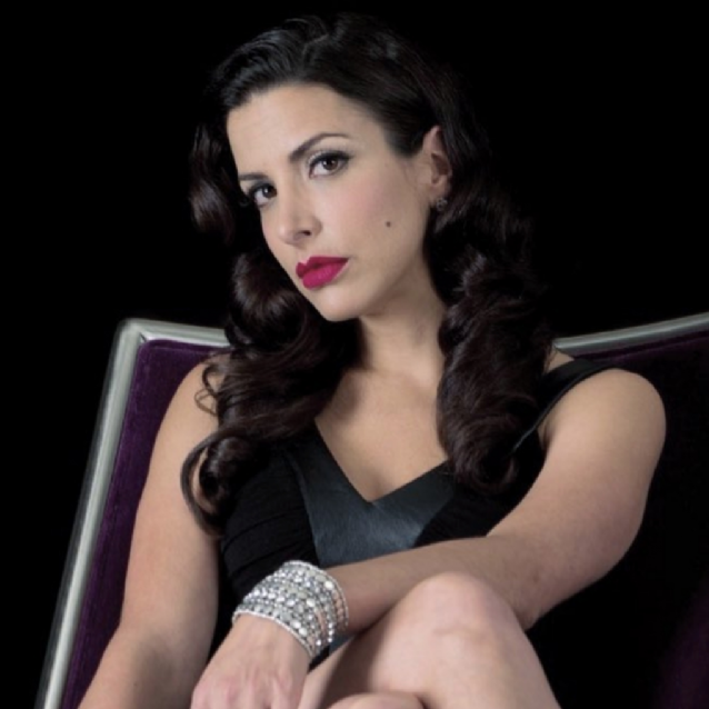 Revela Verónica Toussaint que le detectaron cáncer de mama