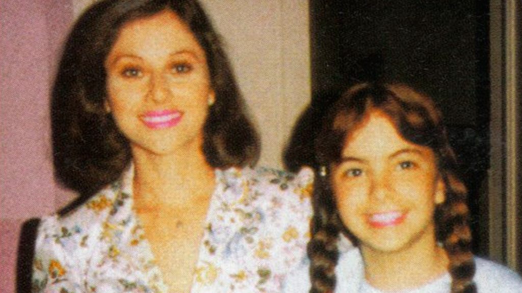 Con foto de su personaje de "Chispita", Lucero consintió a sus fans