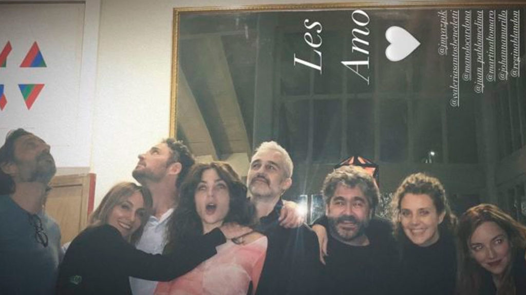 Reapareció Juan Pablo Medina acompañado de sus amigos y muy feliz