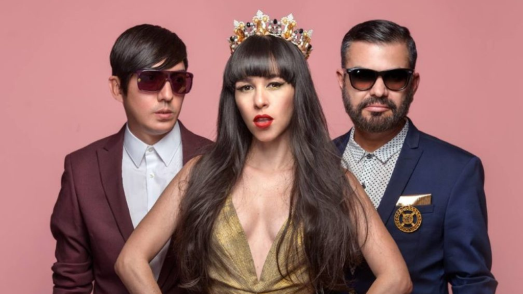 Tras algunos rumores del regreso de Belanova, ahora se habla de una posible colaboración con Danna Paola, después de Denisse Guerrero compartiera cover de ‘Me Pregunto’. 