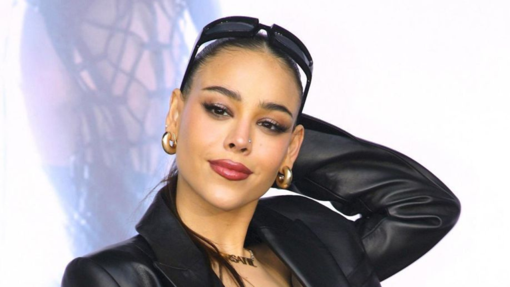 La cantante y actriz mexicana, Danna Paola recordó sus primeros pasos en el medio artístico como uno de sus más grandes sacrificios