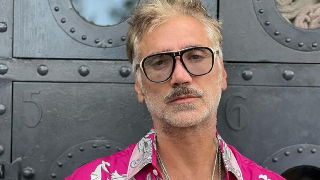 El cantante mexicano, Alejandro Fernández es sumamente reconocido por rendir homenaje a la charrería en cada presentación que ofrece.