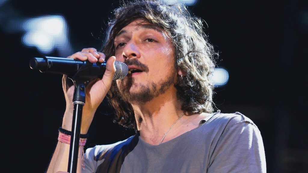 El también vocalista de Zoé, León Larregui brindó un espectáculo entre sus temas más emblemáticos y los más recientes en Torreón.
