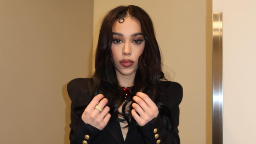Danna Paola fue la cantante elegida para interpretar el Himno Nacional previo a la pelea del Canelo Álvarez y Jermell Charlo.