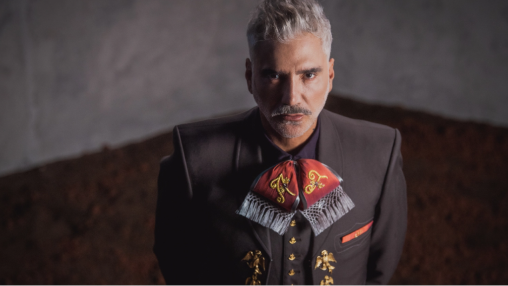 El cantante de música regional mexicana, Alejandro Fernández dedicó el importante reconocimiento a toda su familia y la comunidad que apoya su carrera durante años.