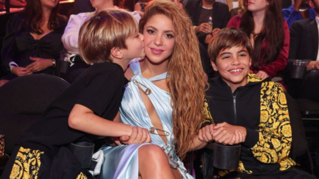 La famosa cantante colombiana, Shakira sigue dando de qué hablar al revelar para una revista española que su vida se encuentra mejor sin Piqué.