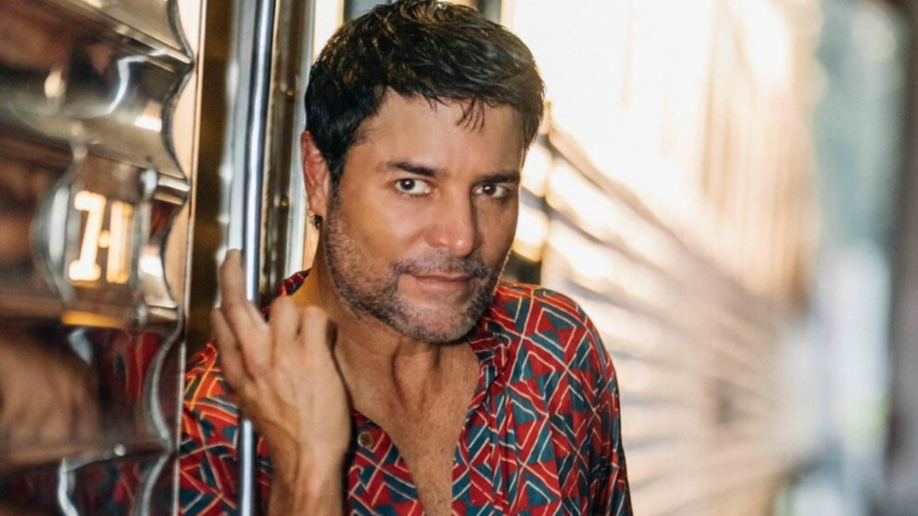 Chayanne recurrió a sus redes sociales para despejar las dudas en torno a un posible concierto en México este 2024.