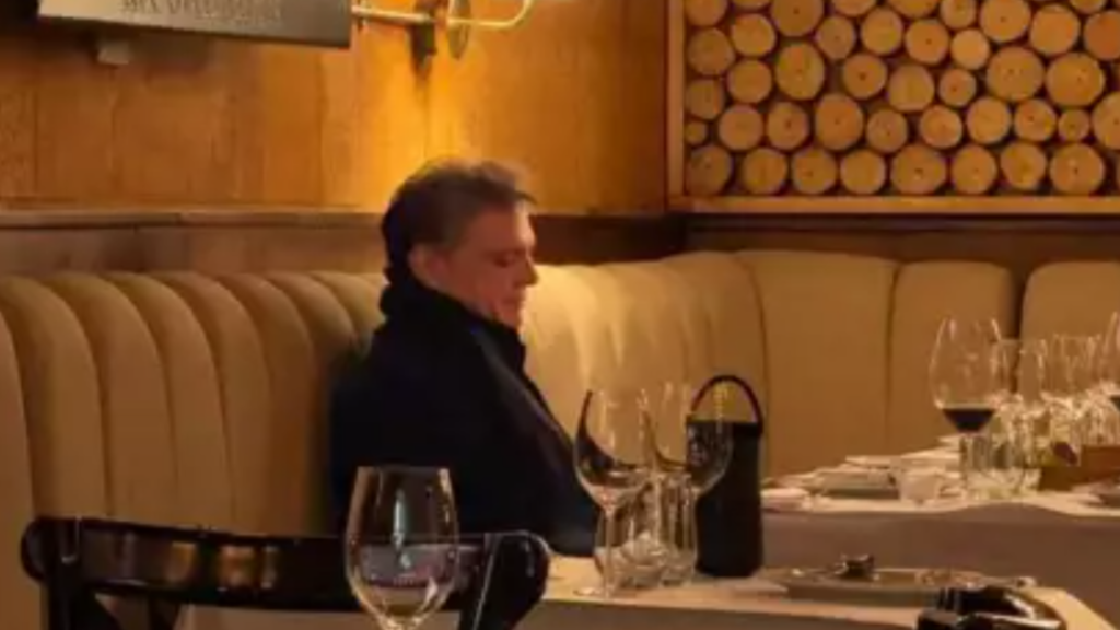 En su reciente visita a Bogotá como parte de su gira 2024, Luis Miguel dejó huella en la escena gastronómica de la ciudad.