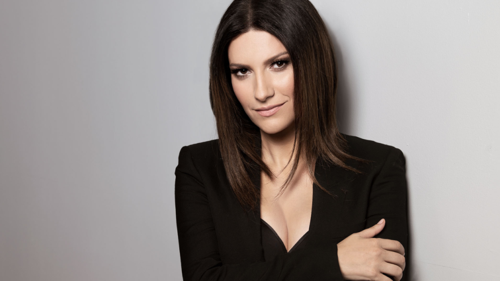 La noche se iluminó con la pasión y el talento de Laura Pausini en su esperado regreso a los escenarios mexicanos tras seis años de ausencia. 