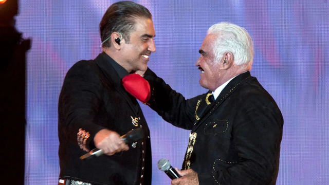Alejandro Fernández recordó a su padre, Vicente Fernández, con una publicación entrañable en redes sociales.