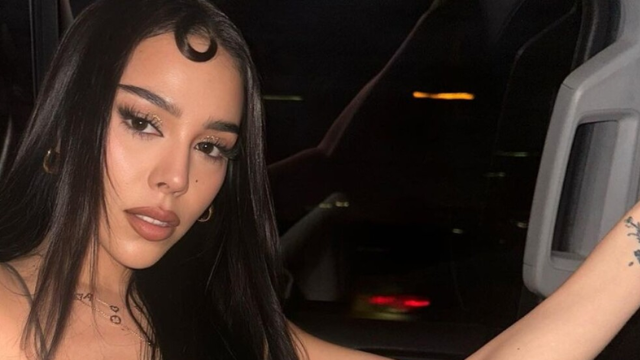 La reconocida actriz y cantante mexicana Danna ha generado una controversia considerable al responder una pregunta en una entrevista reciente.