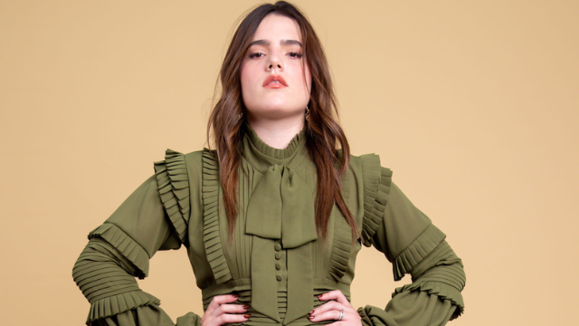 La influencia de Vicente Fernández en la vida de su nieta Camila Fernández es innegable, en su carrera musical.