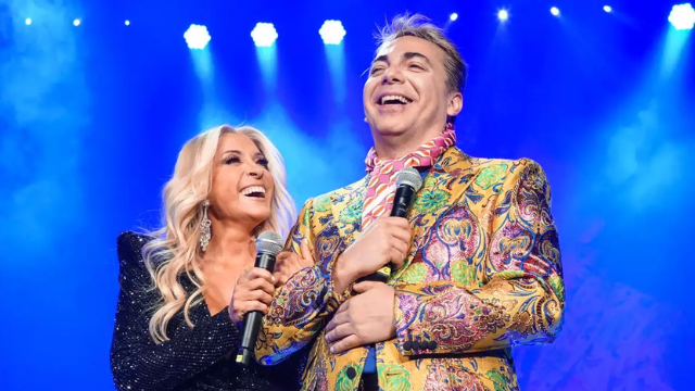 Yuri y Cristian Castro emprendieron una gira que ha resultado ser un rotundo éxito, a pesar de las controversias que han rodeado al cantante.