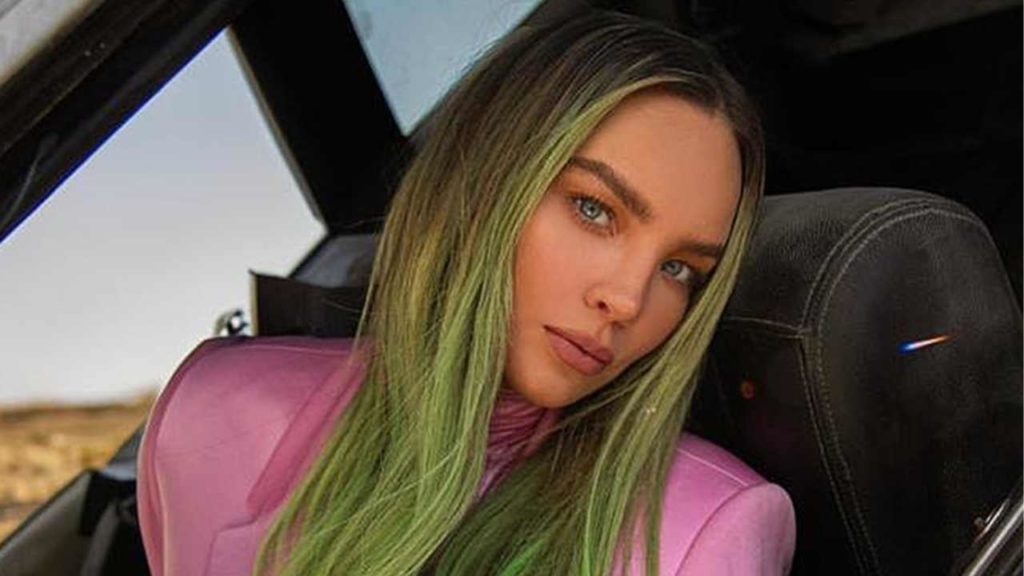¡Belinda se esconde en la cajuela de su camioneta para evitar hablar de Christian Nodal y Ángela Aguilar!