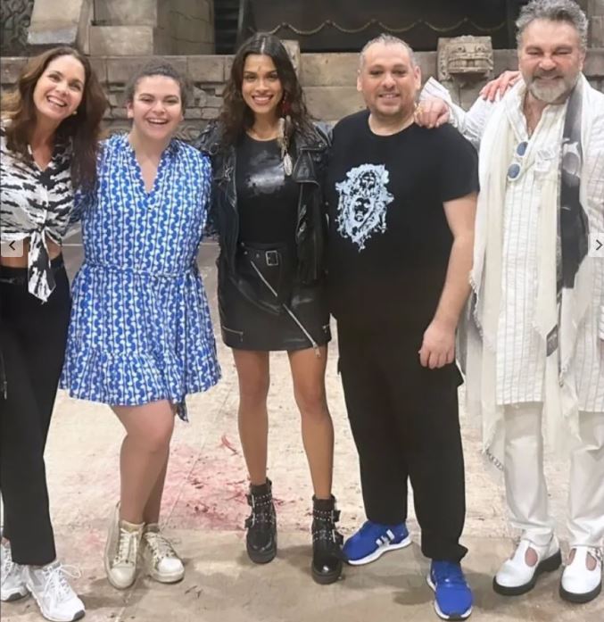 ¡Lucero defiende a Mijares tras críticas por sus zapatos!