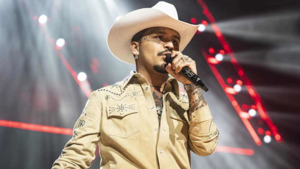 Christian Nodal revela detalles de su próximo documental