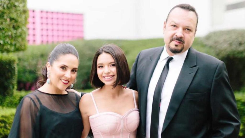 ¡Ángela Aguilar cumple 21 y su mamá le dedica el mensaje más emotivo!