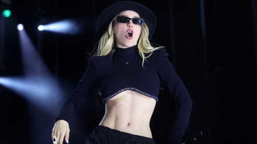 ¡Belinda lanza "himno de la soltería"! Fans especulan indirectas para Cazzu