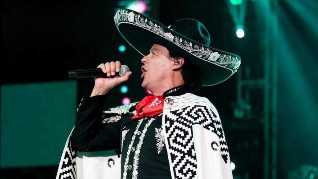 Pedro Fernández revela la divertida conexión que tiene con Bruno Mars.