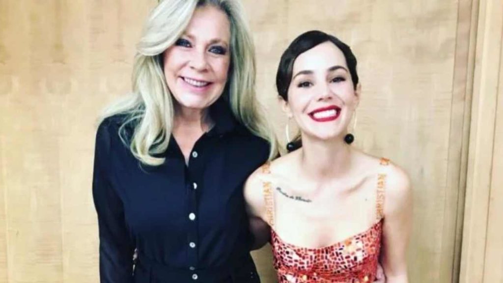 Camila Sodi toma una difícil decisión en medio de la crisis de salud de su madre