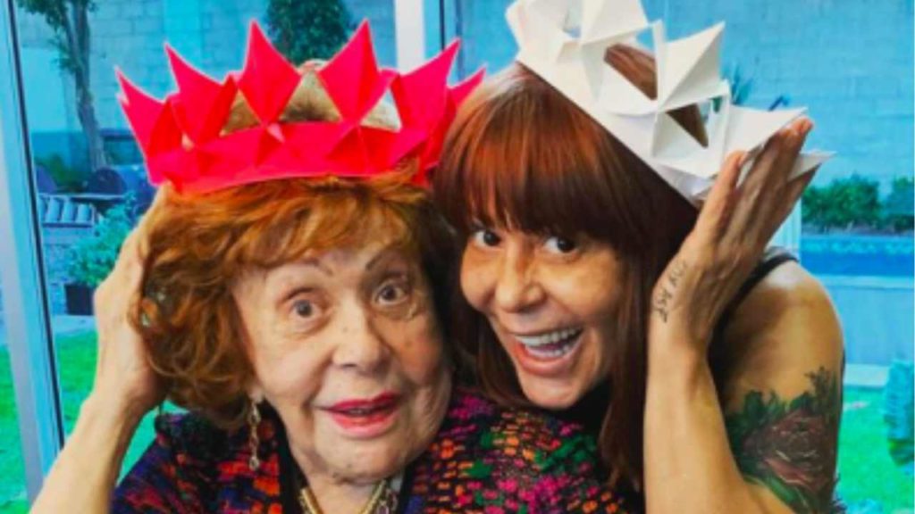 Alejandra Guzmán regresa a los escenarios con un emotivo tributo a Silvia Pinal