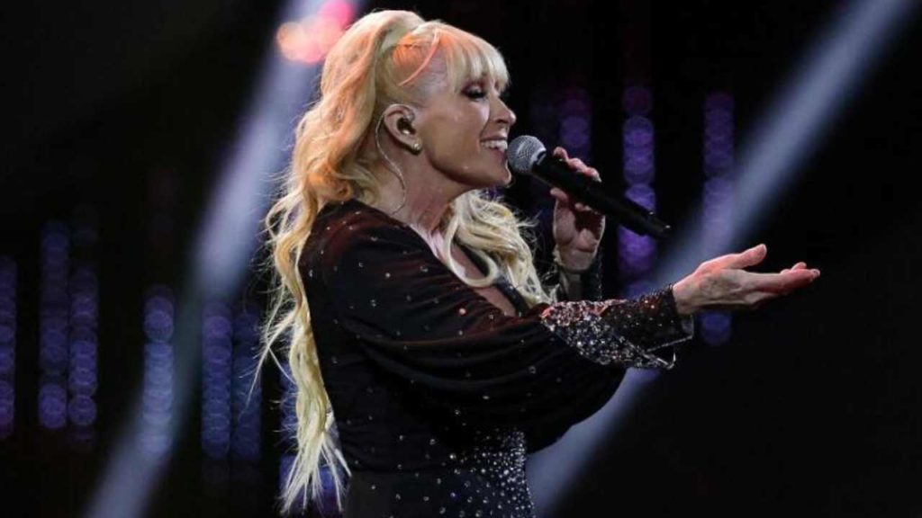 Yuri anuncia su retiro de los escenarios tras medio siglo de exitosa carrera musical