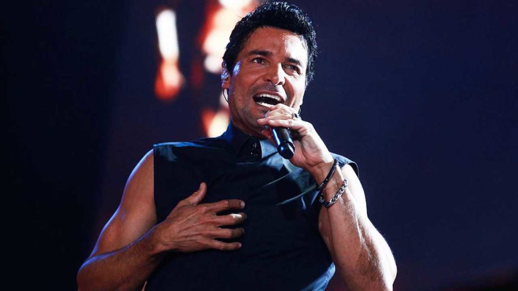 Chayanne y su divertida respuesta cuando el público lo llama "papi" en pleno concierto